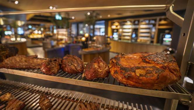 Live Cooking Fine Dining Buffet