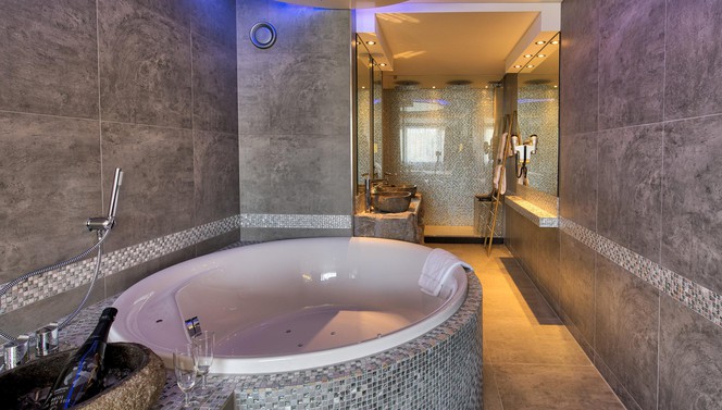 diamond penthouse suite