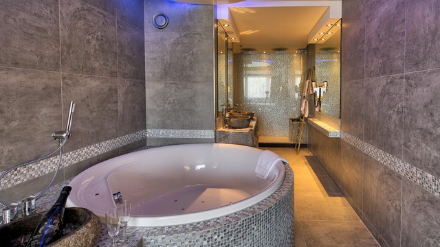 diamond penthouse suite