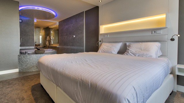 diamond penthouse suite