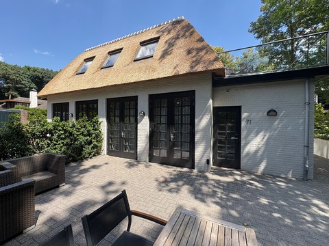 4 junior apartments