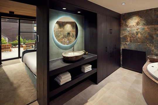 chambre de luxe avec bain à remous