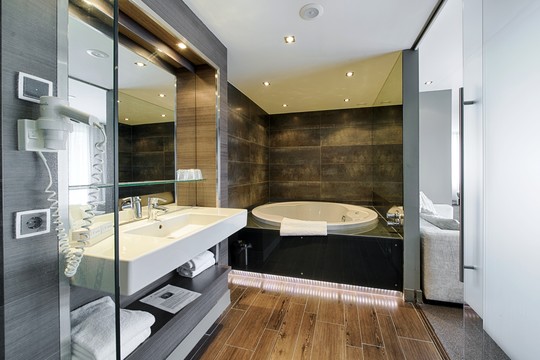 luxurious family room with jacuzzi