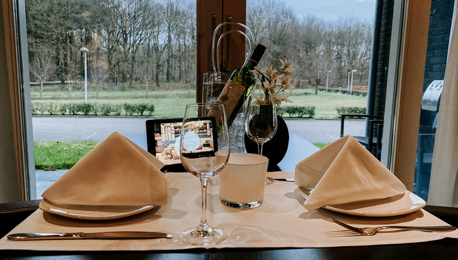 optional: private dining table at your room