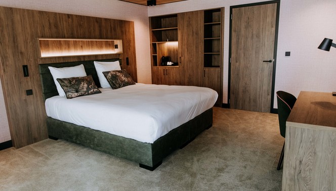 luxury room with bubble bath Tilburg 