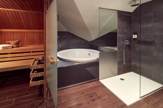 sauna Suite
