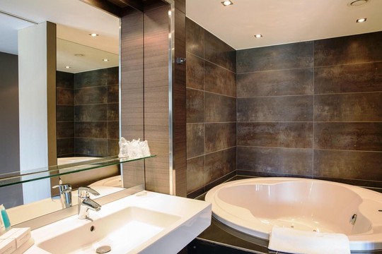 De Luxe Jacuzzi Kamer